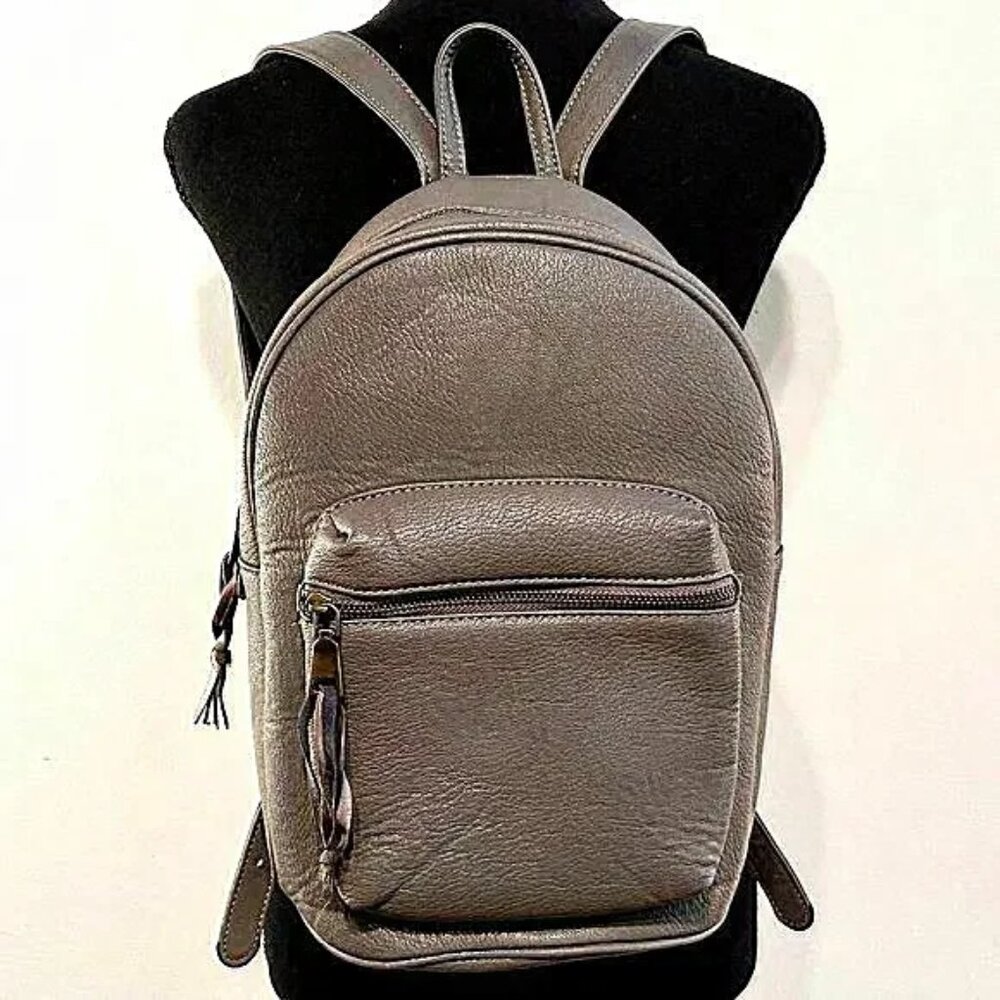 G.H.‎ Bass & Co. Gray Dome Pebbled Faux Leather Backpack